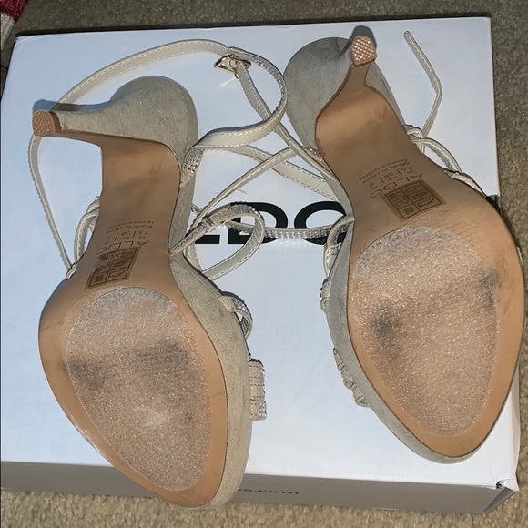 Heels - Picture 4 of 5